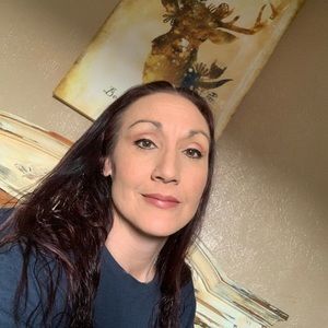 Meet your Posher, Corinne